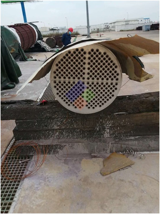 中化泉州石化公司日常维护水冷器EFT防腐现场